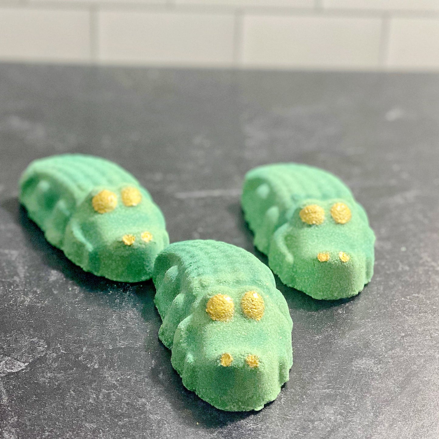 SOAK - Bath Bomb - Florida Puppy - The Black Lab Soapery